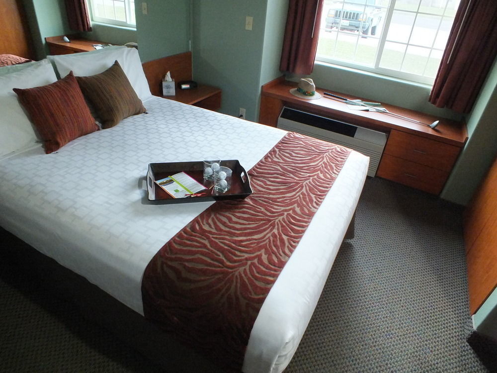 Monument Inn & Suites Gering Zimmer foto